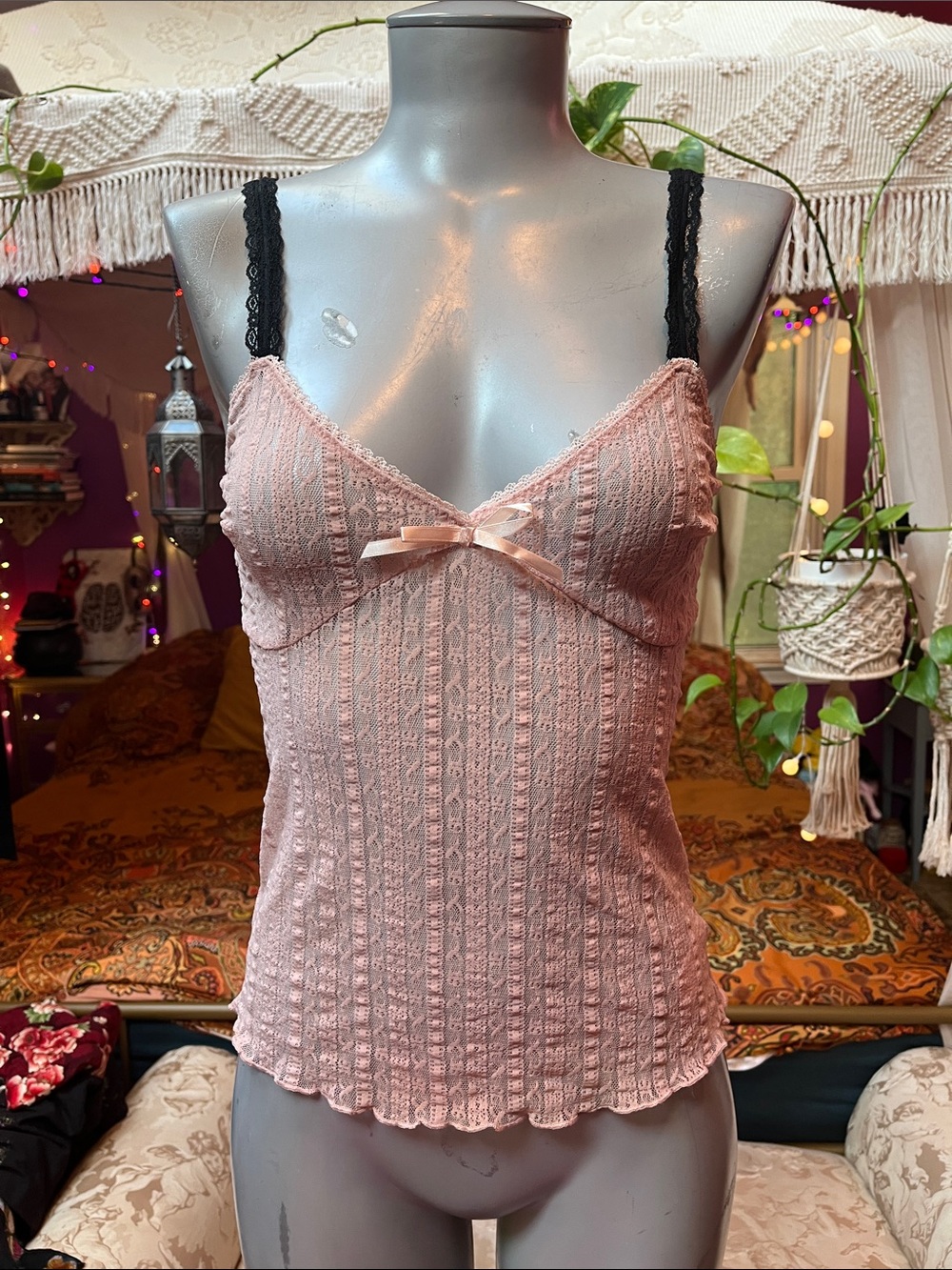 Vintage Y2K Boho Coquette sheer lace camisole cami tank top